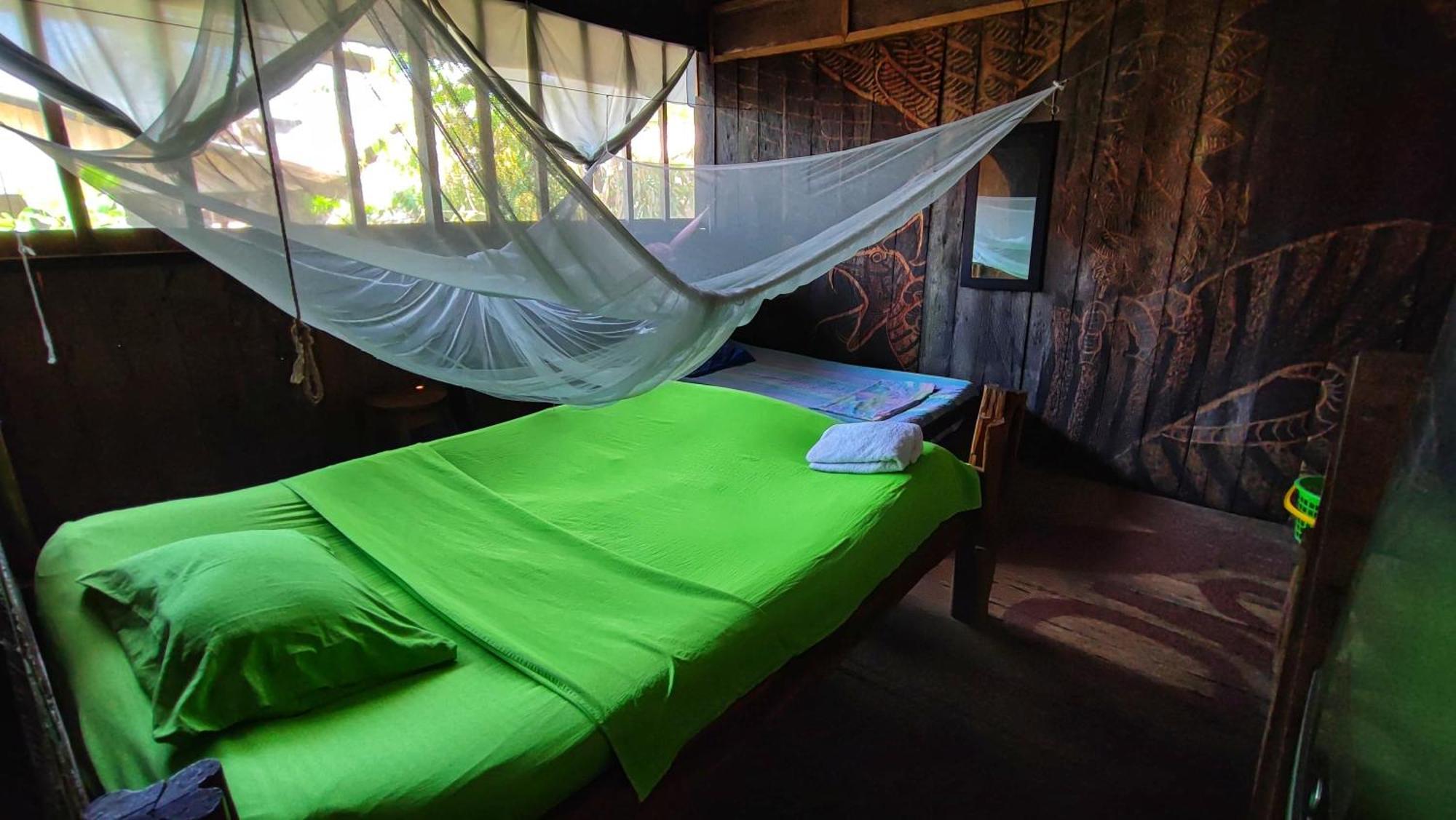 Hospedaje Y Tours Reina Arriera Amazonas Colombia Macedonia Exterior foto