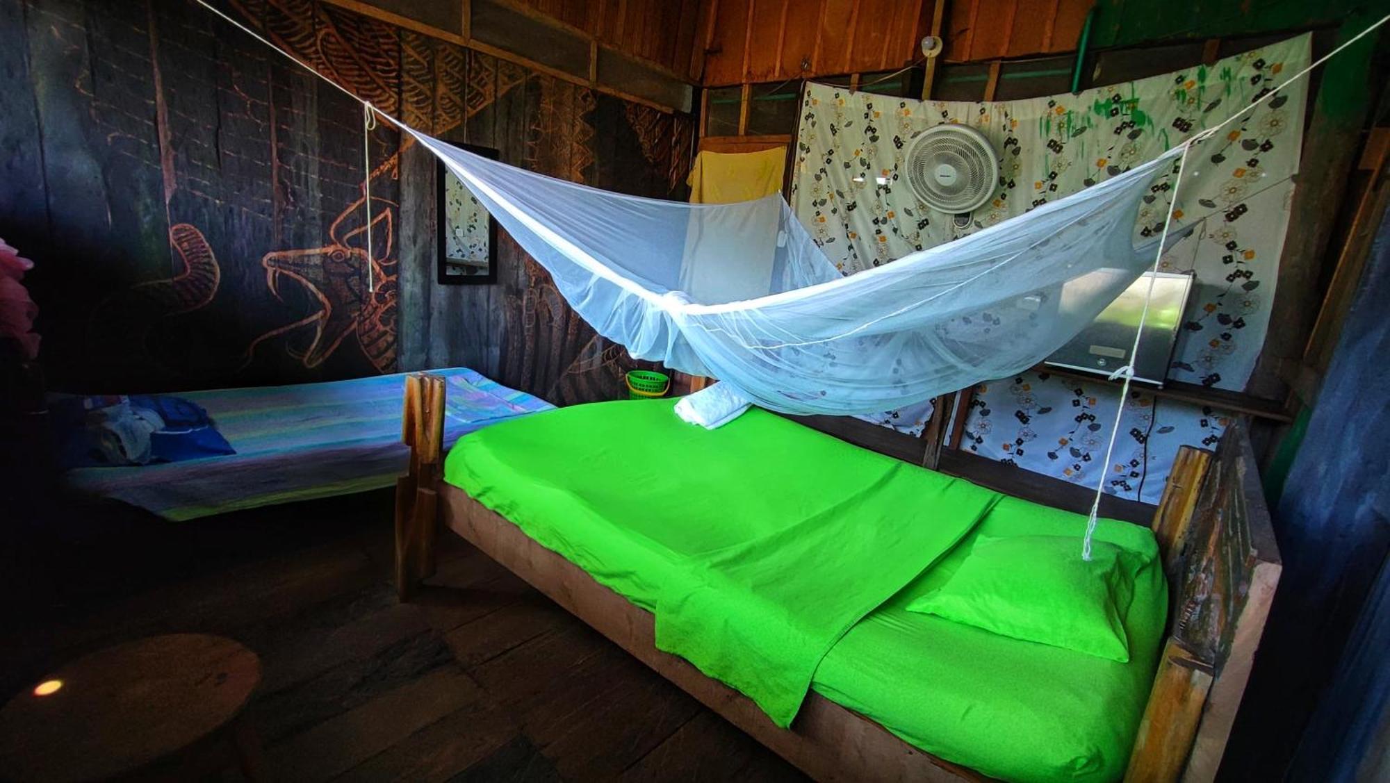 Hospedaje Y Tours Reina Arriera Amazonas Colombia Macedonia Exterior foto